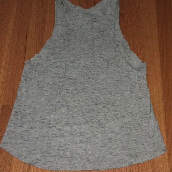 Muscle tank - Picture 2 of 2
